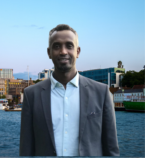 From newcomer to community builder